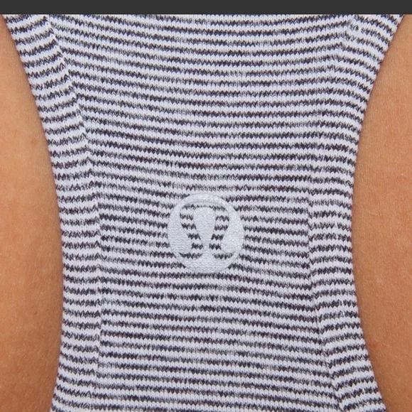 Lululemon Cool Racerback Size 6 - Picture 11 of 11